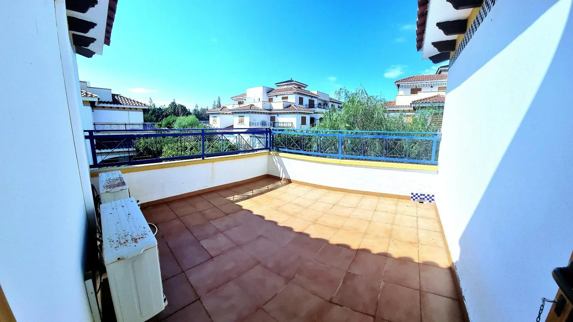 Apartment Chalet 3 Dormitorios En Veramar 5 Con Jardin Spain